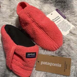 Patagonia baby synchilla booties 3-6 months